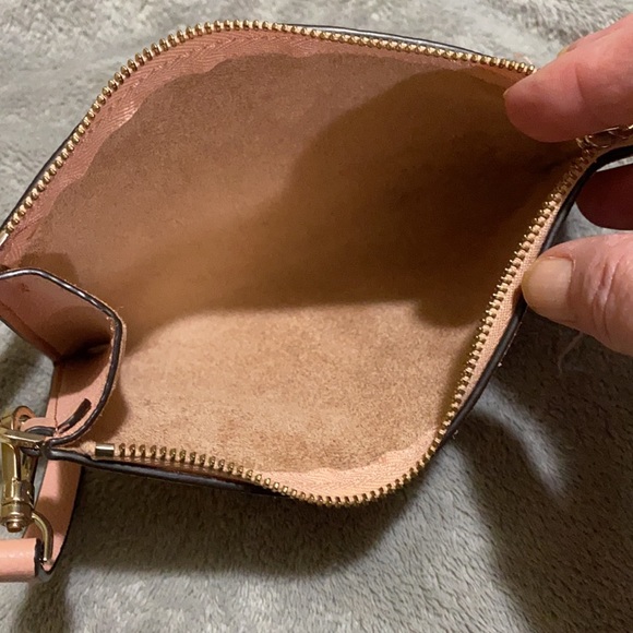 NWOT Kate Spade Wristlet - Picture 3 of 6